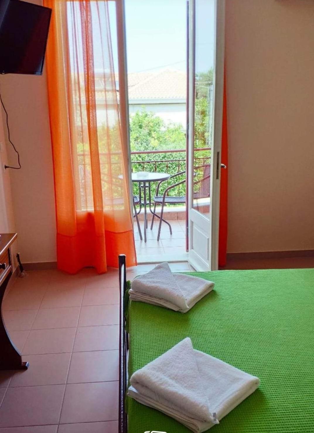 Araxovoli Studios - Aραξοβολι Studios Tsoukaládhes Esterno foto